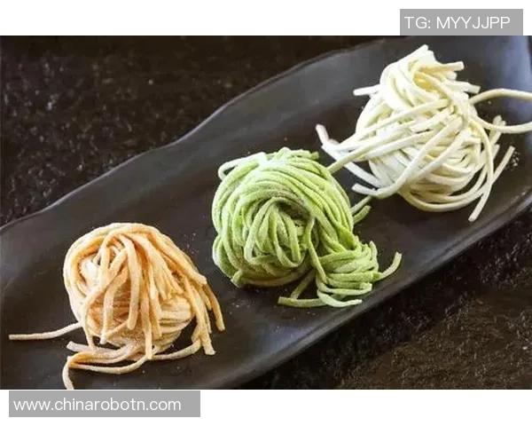 国外足球明星聚餐火锅盛宴揭秘球场外的美食情缘